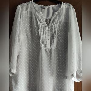 CHRISTOPHER & BANKS Ladies Pullover Sheer Blouse. Size XL Elbow Sleeves.